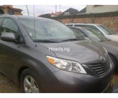 Clean Toyota Sienna for sale - Best Price Guaranteed - Call Now - Image 4